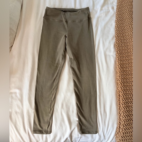 SKIMS Pants - SKIMS Green Leggings